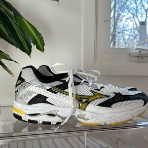 Mizuno X-10 Shoes - Size US Women’s 9.5